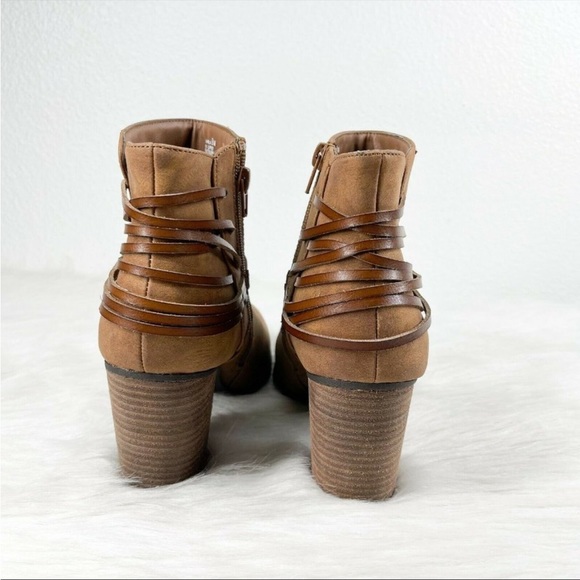 Madden Girl Tan Stylish Leather Darla Side Zip Block Heel Ankle Boots 9M - Picture 7 of 9